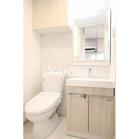 コンフォリア新宿の物件内観写真